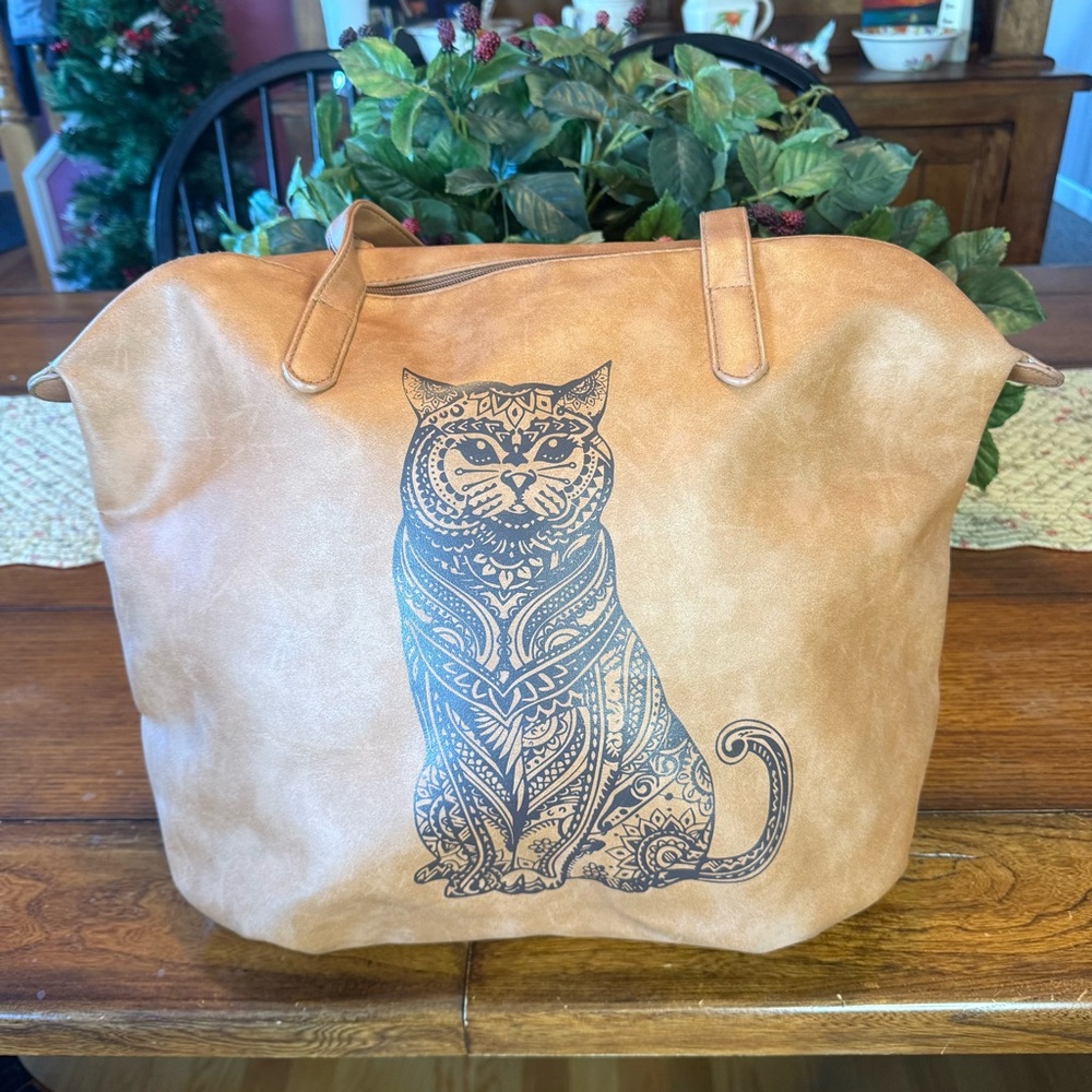 Tribal cat print tote